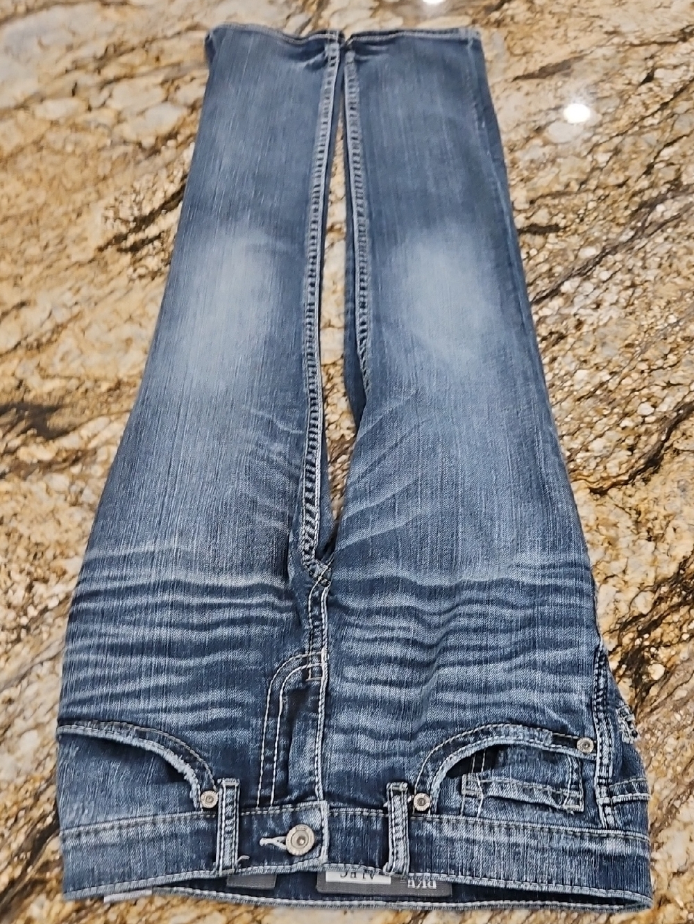 BKE ALEC Men's Straight Leg Faded Blue Jeans. Size 29R Inseam 30"